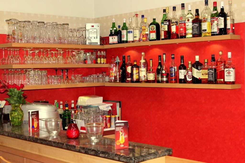Hotel Wallis Мюнхен Екстериор снимка
