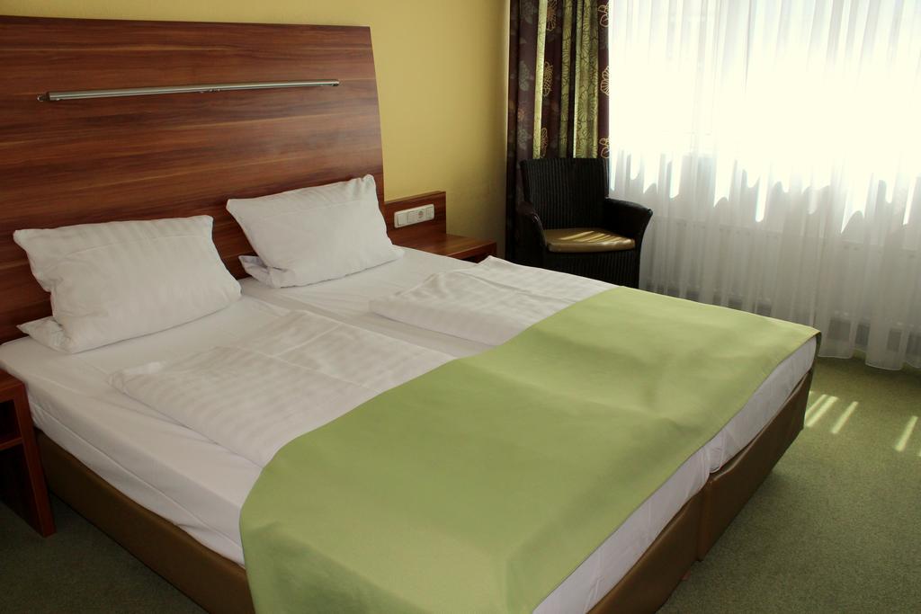 Hotel Wallis Мюнхен Екстериор снимка