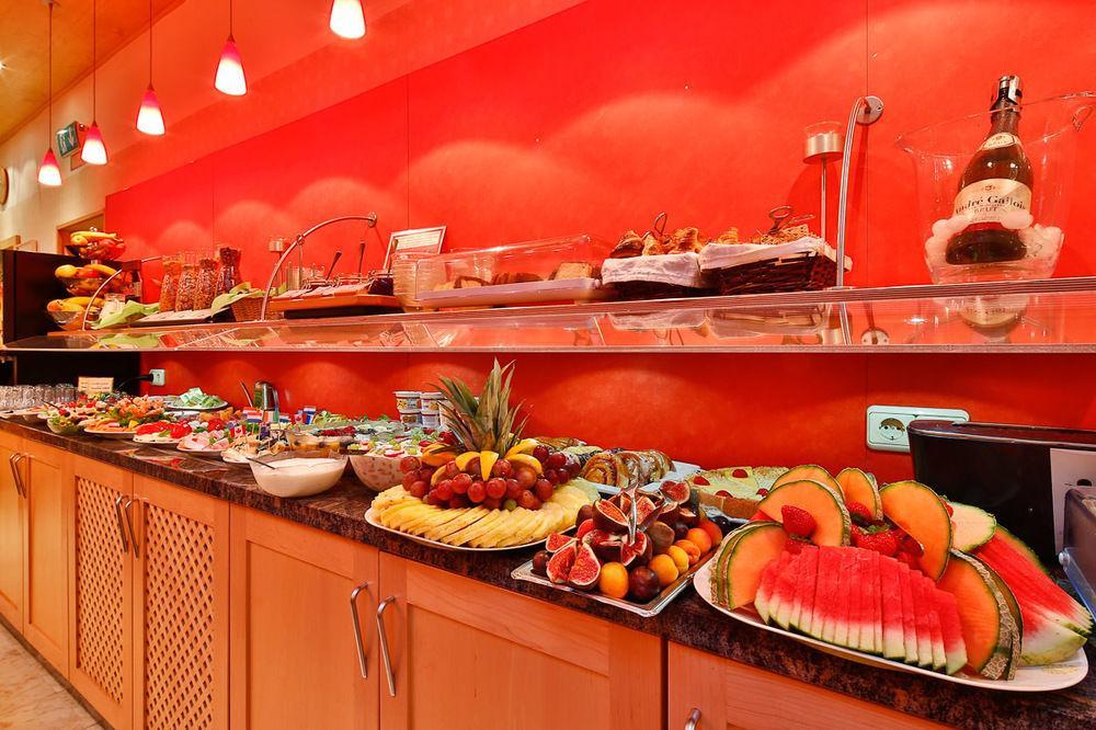 Hotel Wallis Мюнхен Екстериор снимка