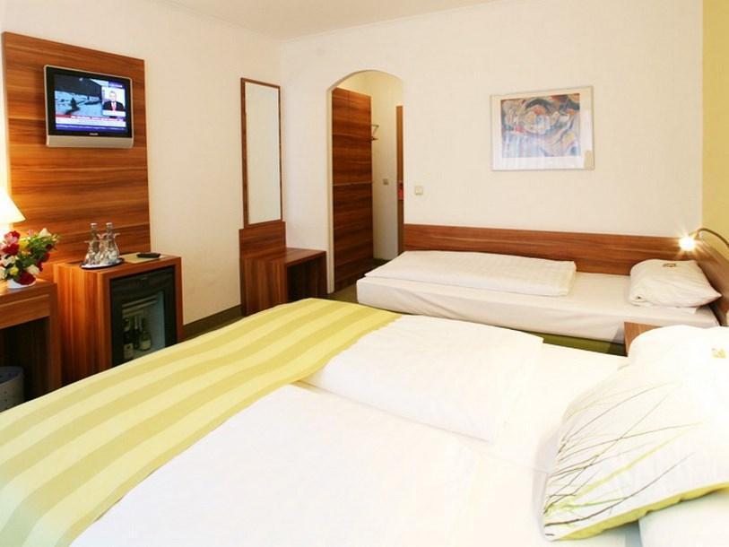 Hotel Wallis Мюнхен Стая снимка