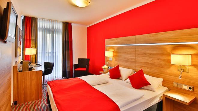 Hotel Wallis Мюнхен Екстериор снимка